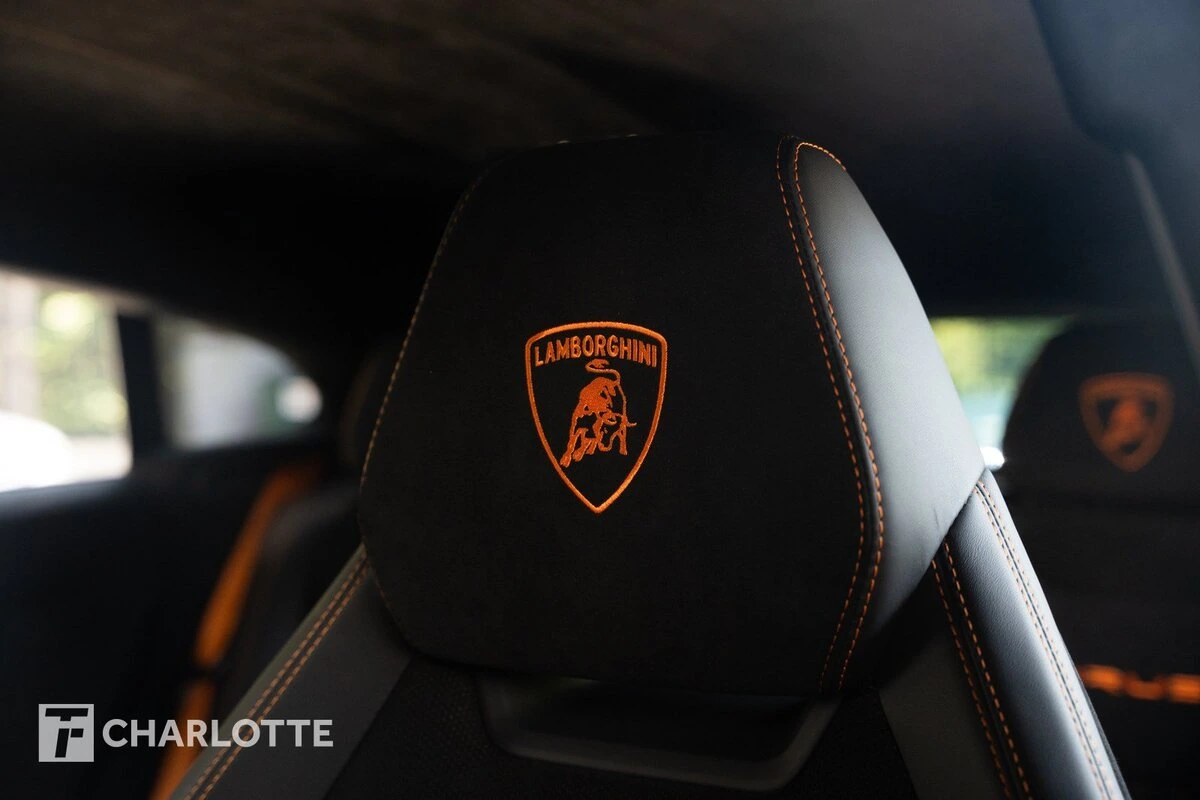 2023 Lamborghini Urus Performante - Photo 22