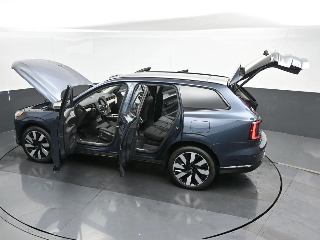 2025 Volvo EX90 Ultra - Photo 43