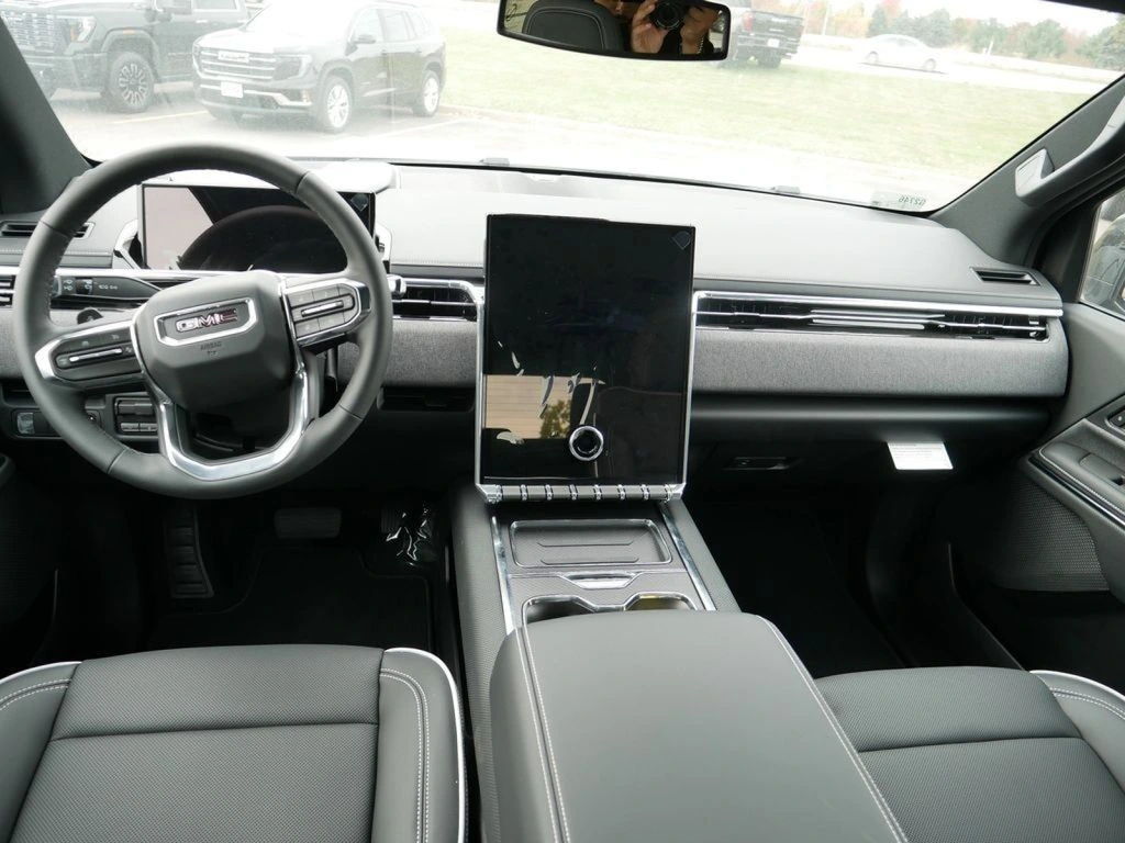 2026 GMC Sierra EV Elevation - Photo 11