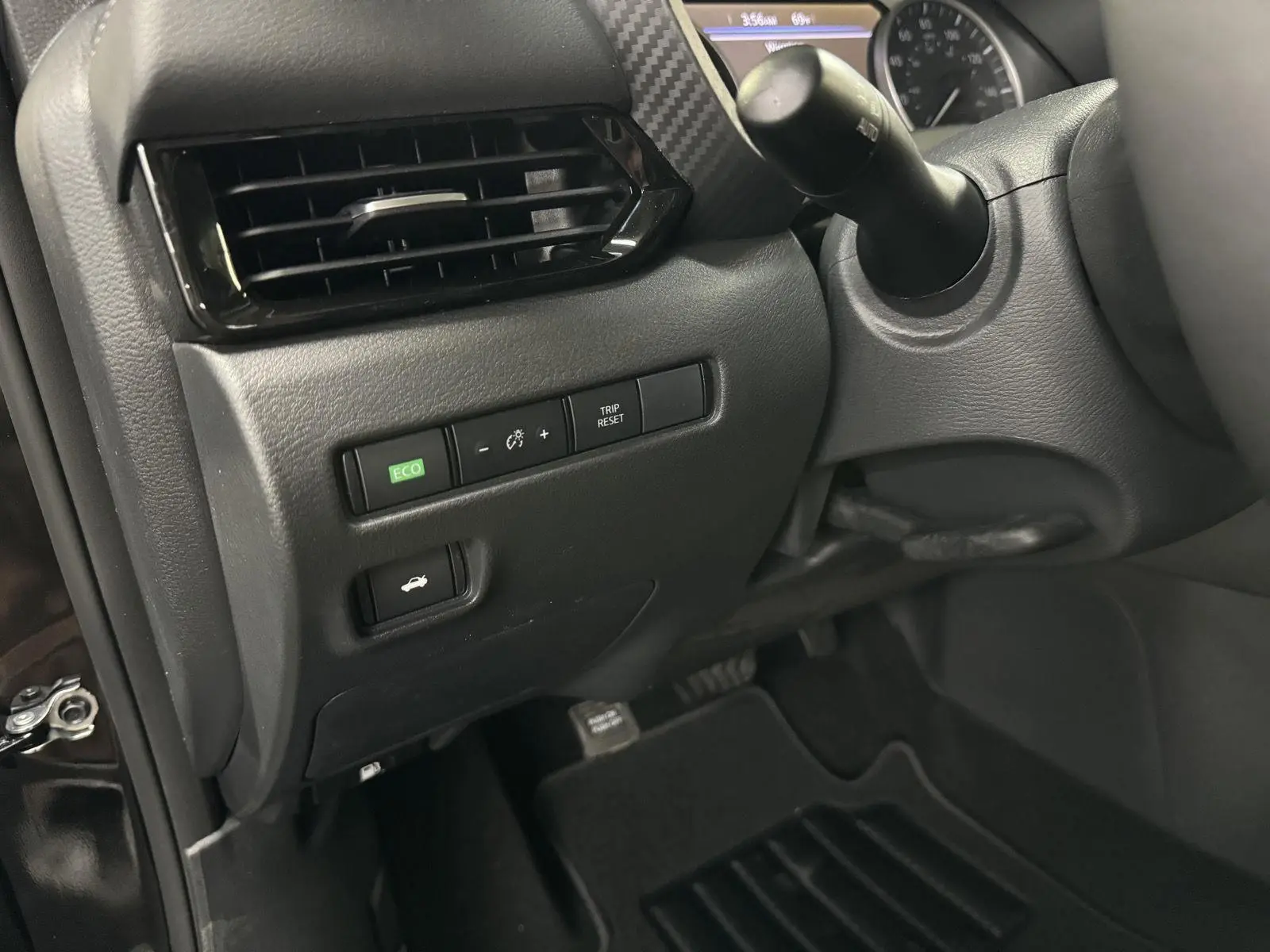 2025 Nissan Sentra SV photo 17