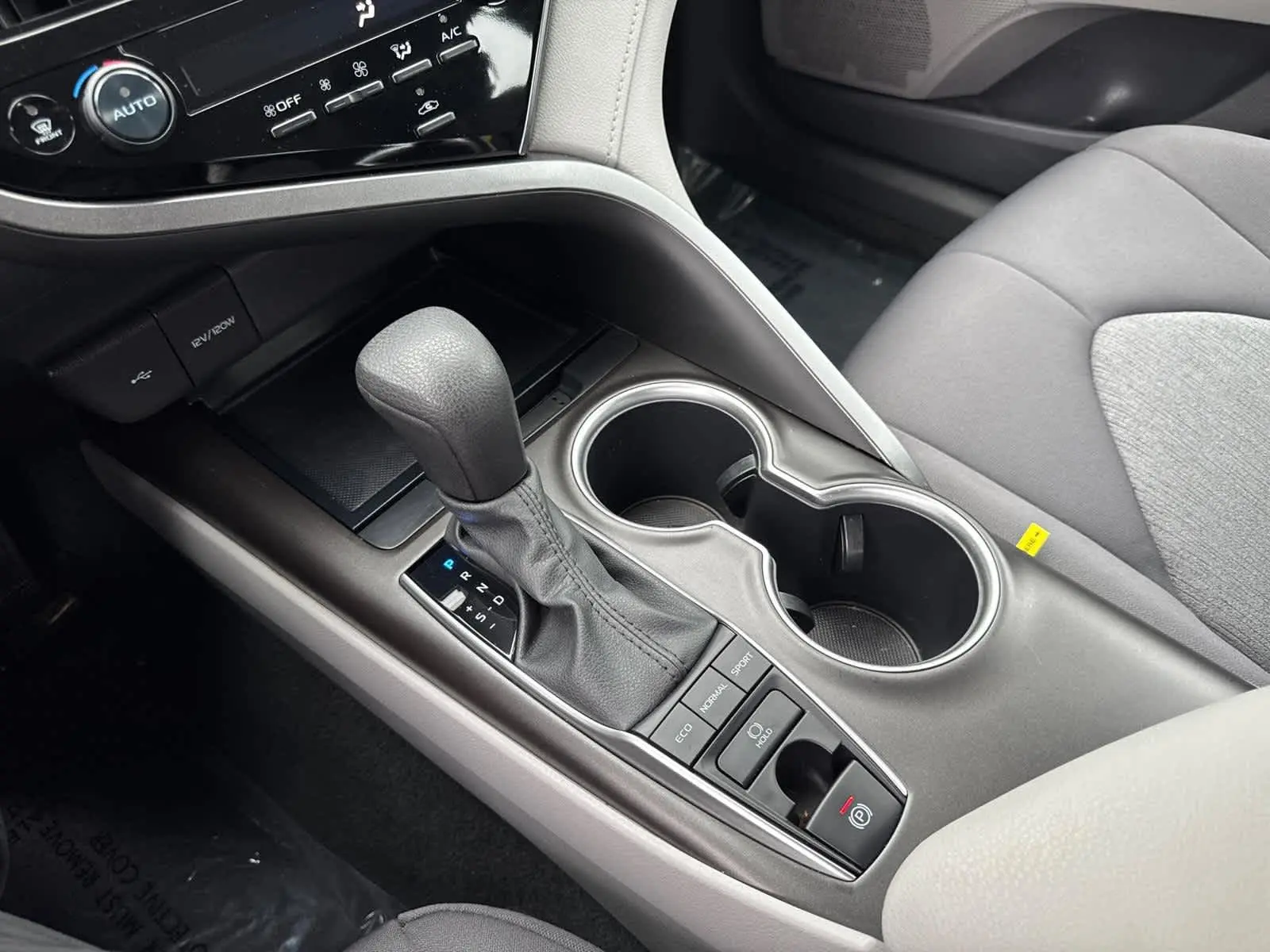 2024 Toyota Camry LE photo 24