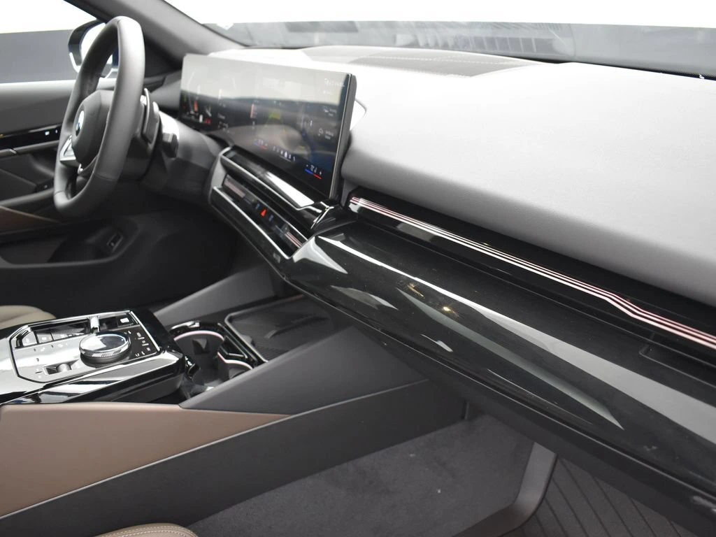 2026 BMW 5 Series 530i - Photo 23