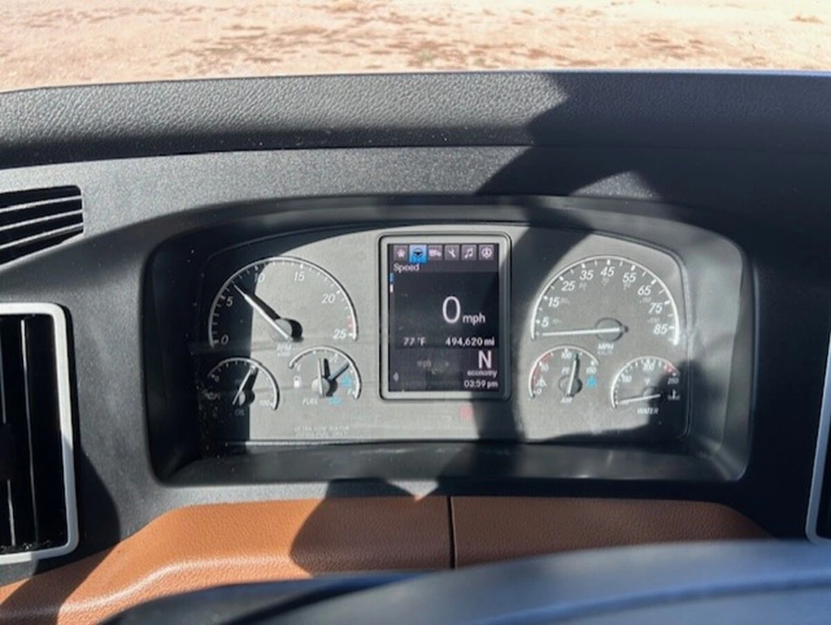 2024 Freightliner Cascadia - image 23