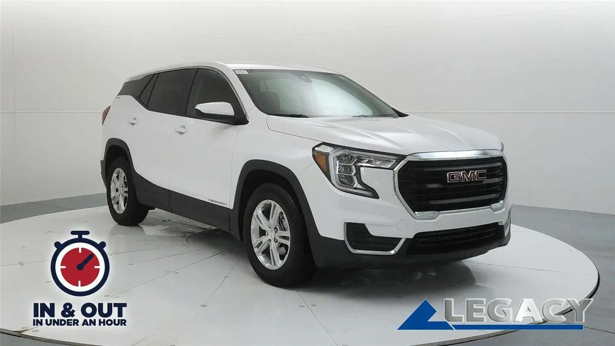 2024 GMC Terrain SLE's photo