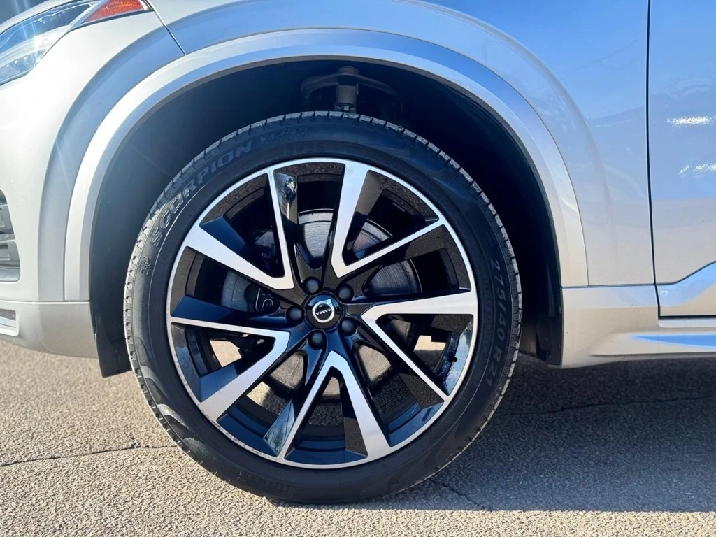 2021 Volvo - image 10