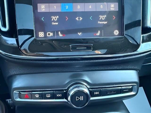2023 Volvo - image 20