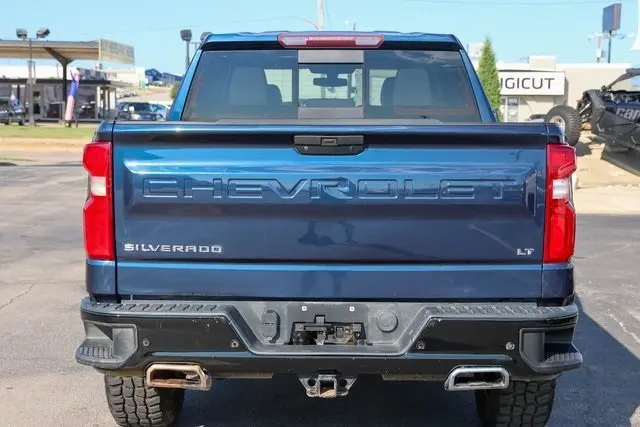 2020 Chevrolet Silverado 1500 LT Trail Boss photo 2