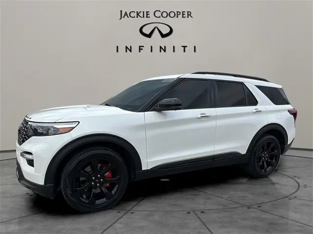 2023 Ford Explorer ST's photo