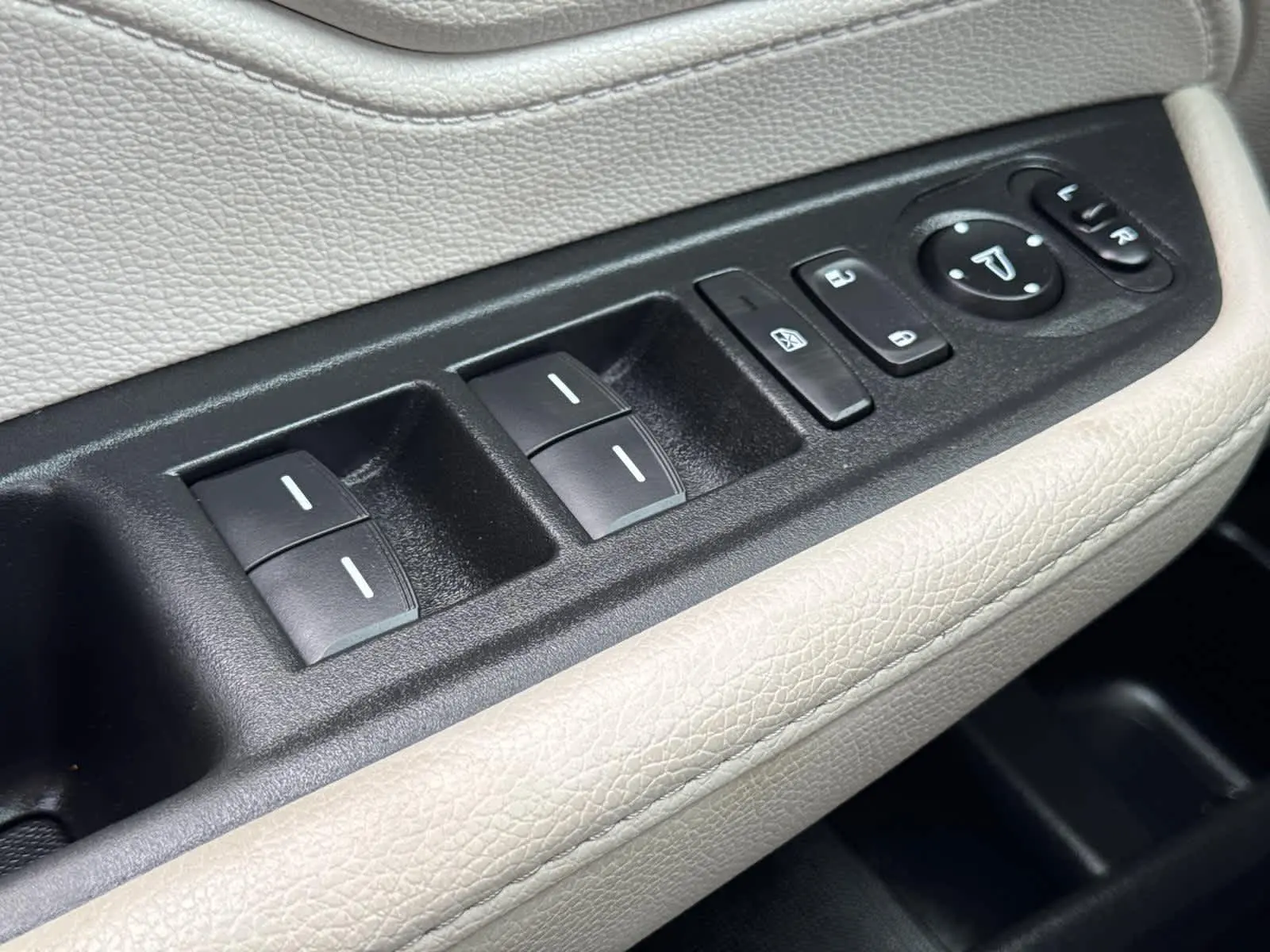 2025 Honda Odyssey EX-L photo 20