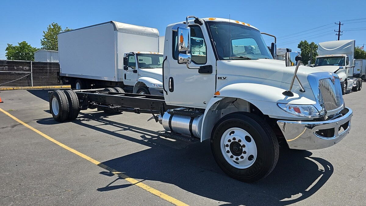 2022 International MV in Portland, OR — photo 2