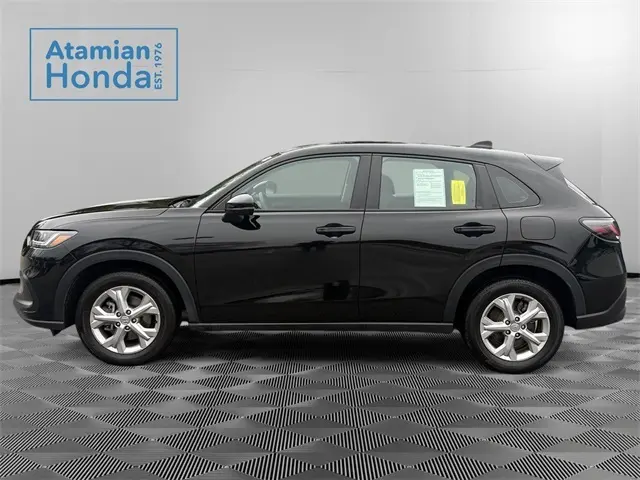 2024 Honda HR-V LX photo 2