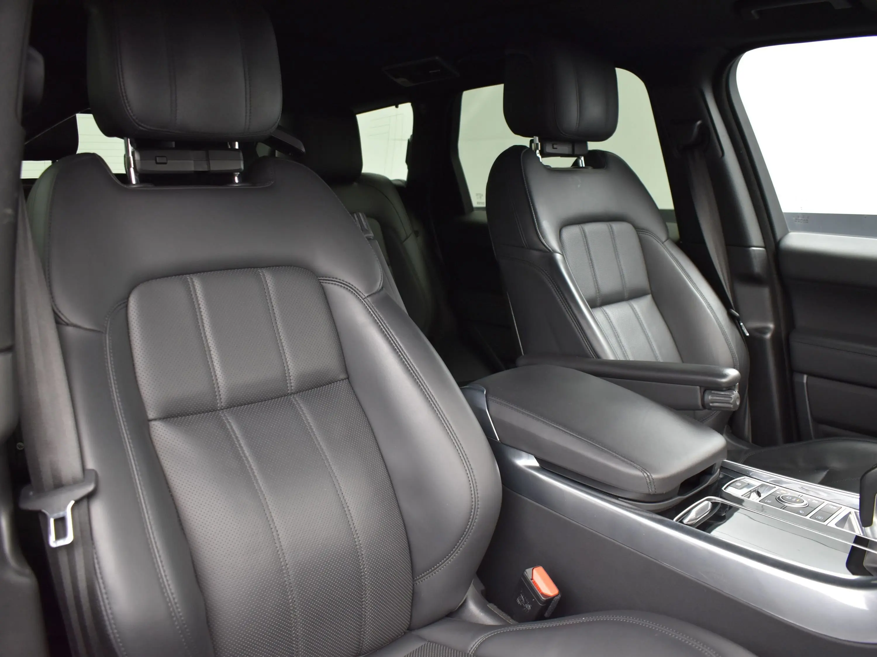 2020 Land Rover Range Rover Sport HSE photo 19