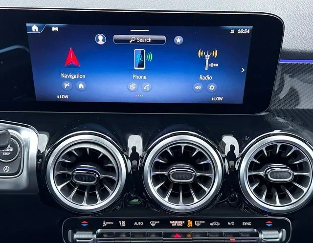 2026 Mercedes-Benz GLB AMG GLB 35 - Photo 25