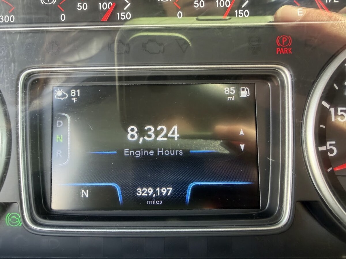 2021 International LT in Eugene, OR — photo 8