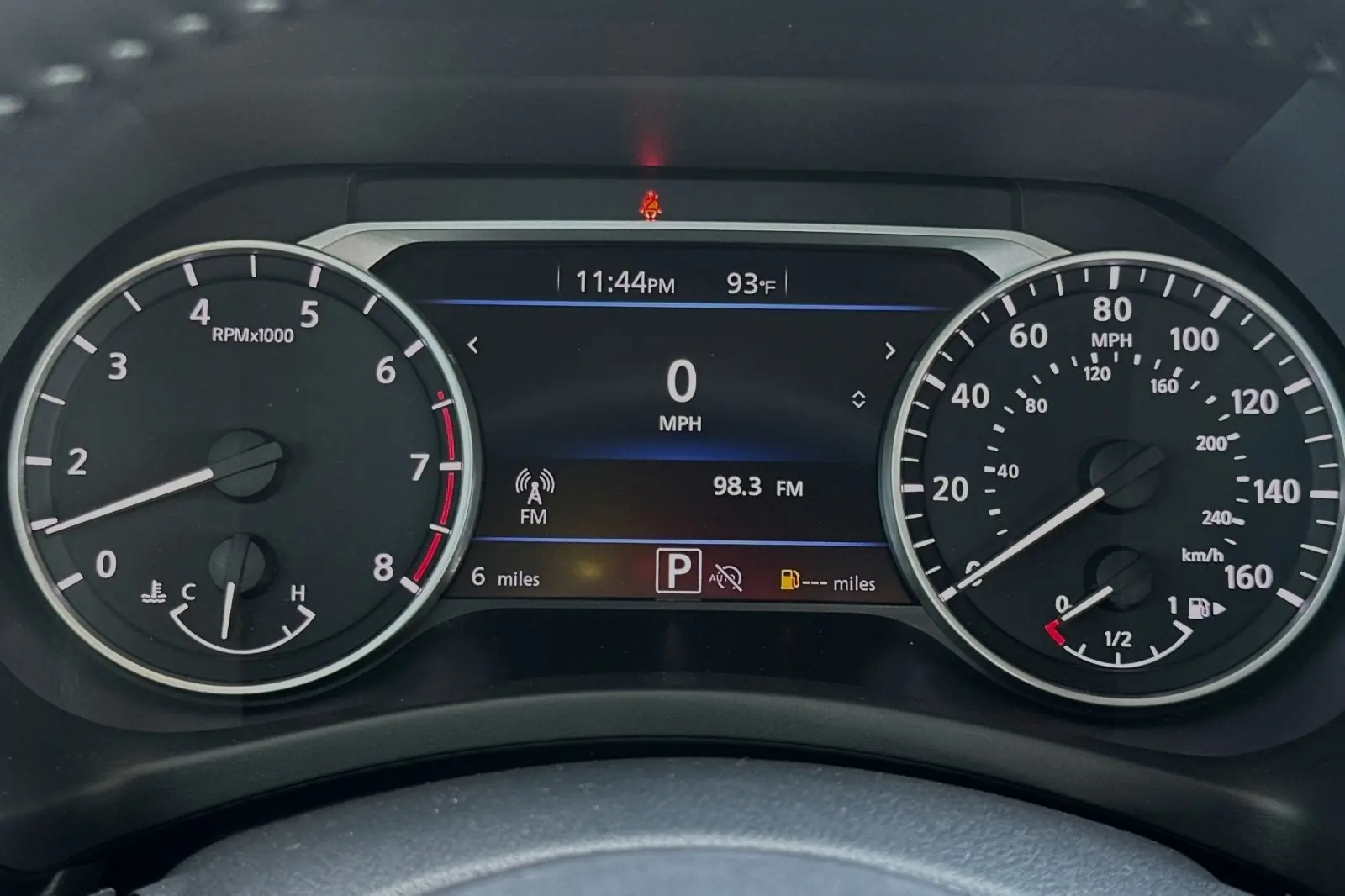 2025 Nissan Sentra SV photo 19