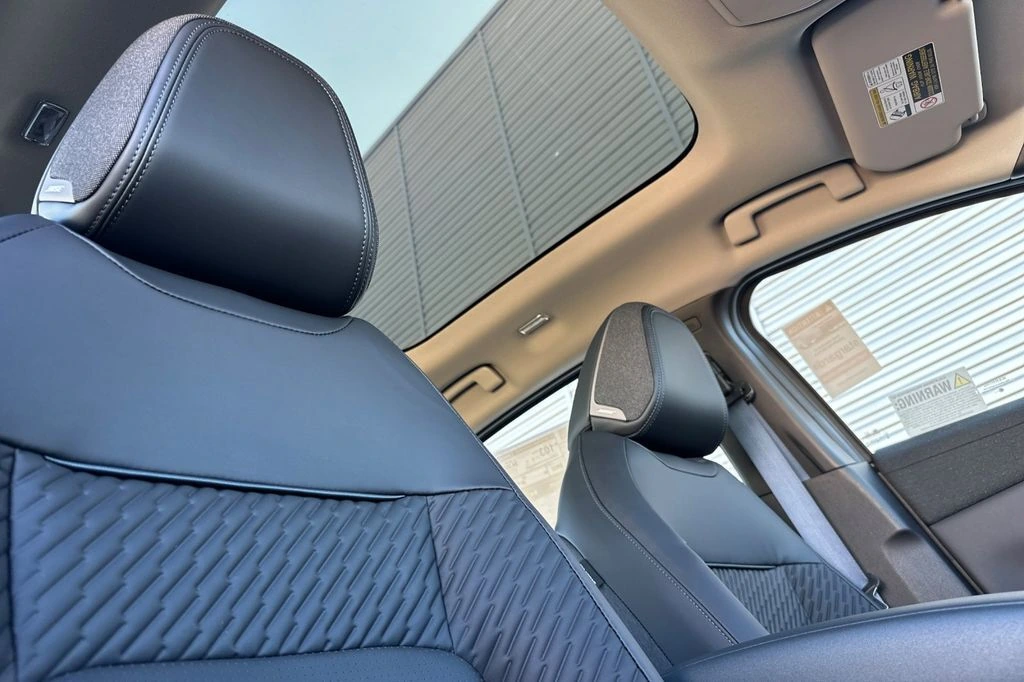 2026 Nissan LEAF Platinum+ - Photo 17