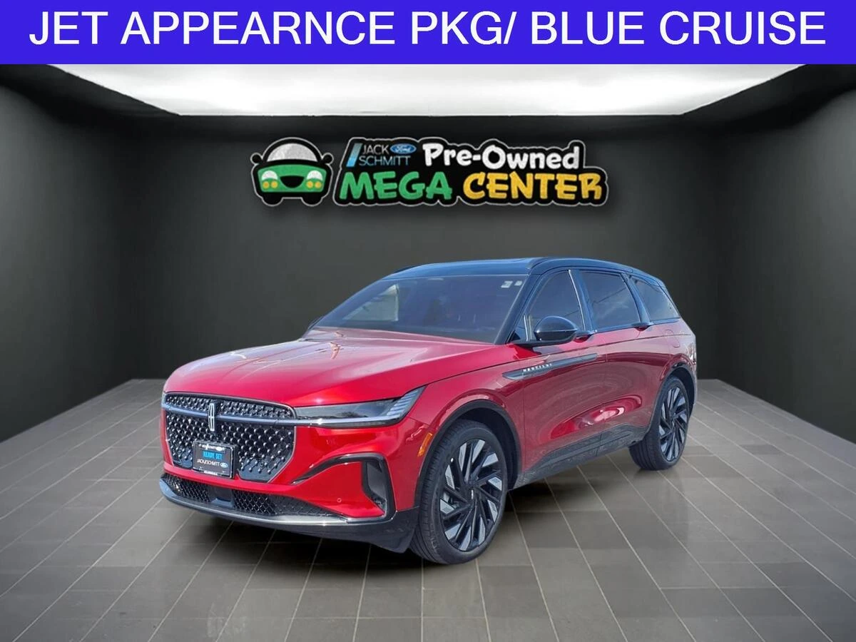2025 Lincoln Nautilus Reserve AWD's photo