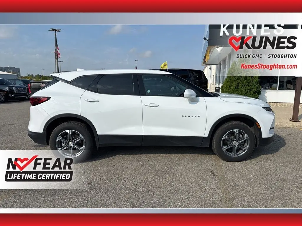 2024 Chevrolet Blazer 2LT photo 9