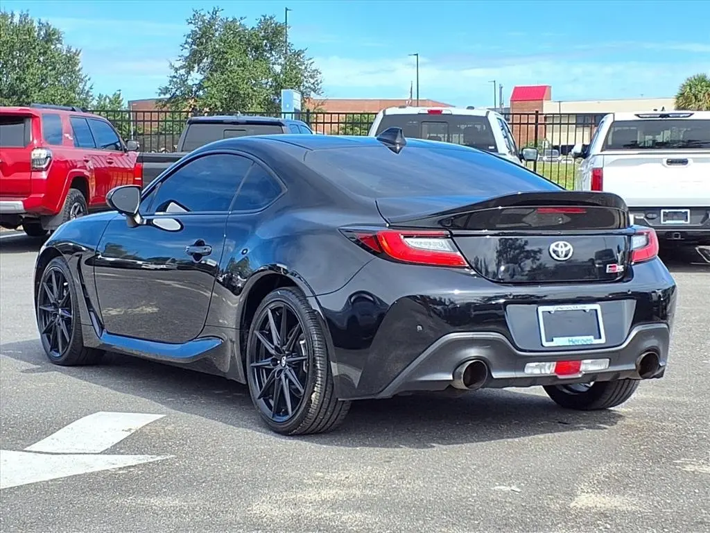 2022 Toyota GR86 Premium photo 5