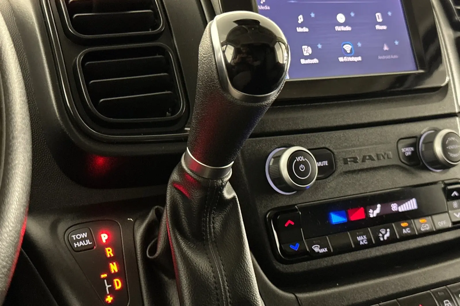 2023 Ram ProMaster 2500 Base photo 15