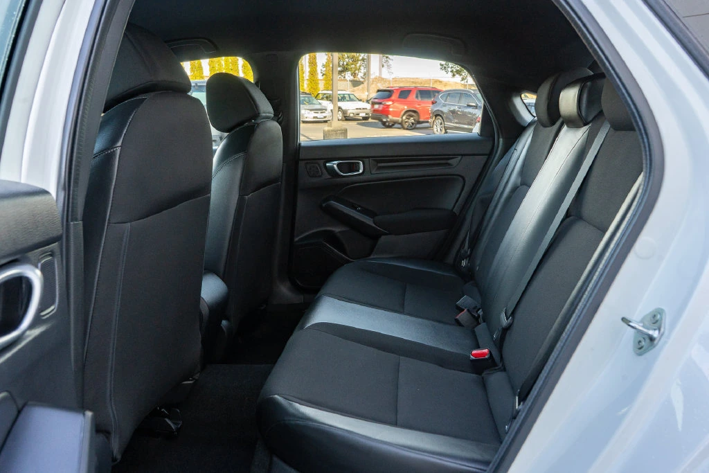 2024 Honda Civic Hatchback Sport - Photo 11