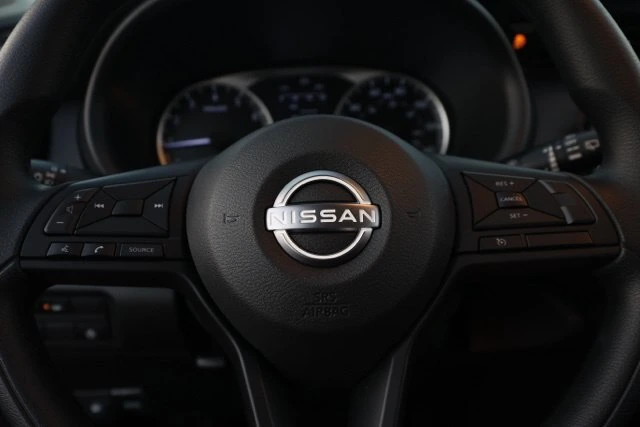 2025 Nissan KICKS PLAY Base - Photo 25