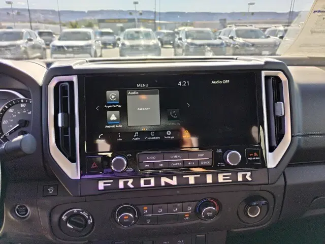 2025 Nissan Frontier SV photo 14