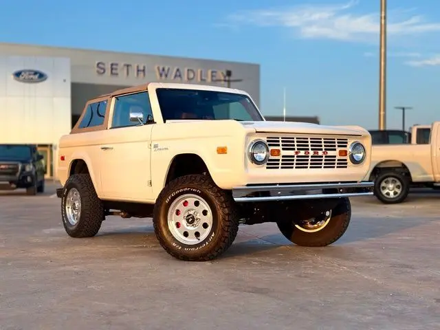 2023 Ford Bronco 2-Door
