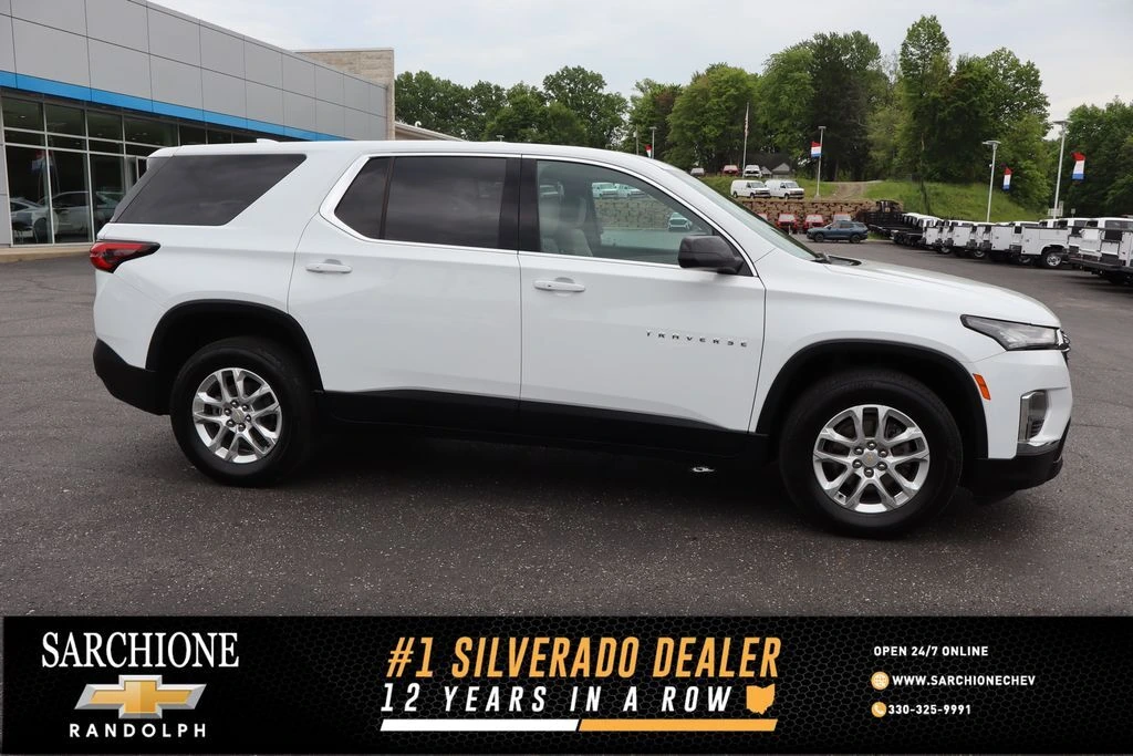 2023 Chevrolet Traverse FWD LS's photo