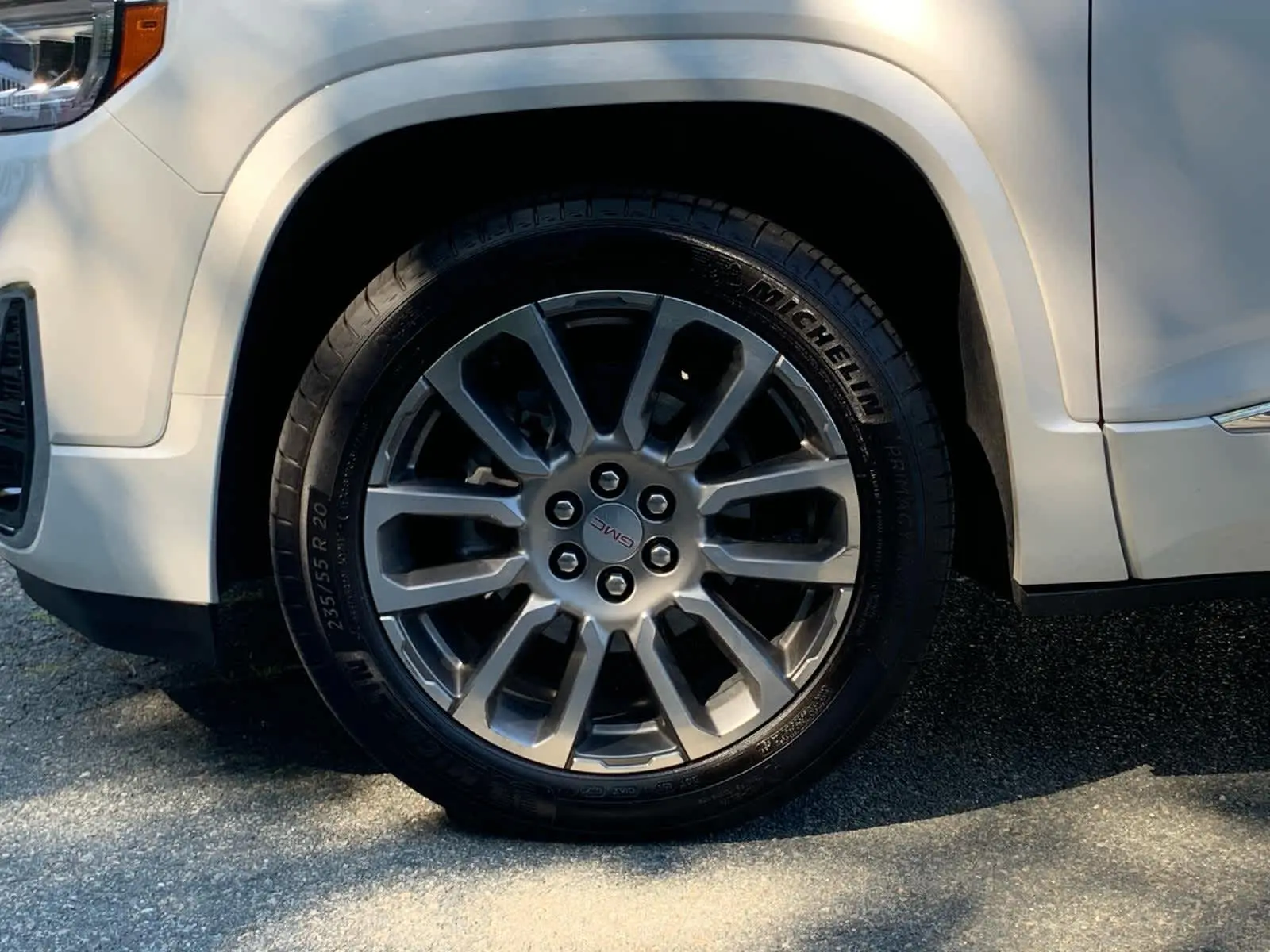 2023 Gmc Acadia Denali photo 9