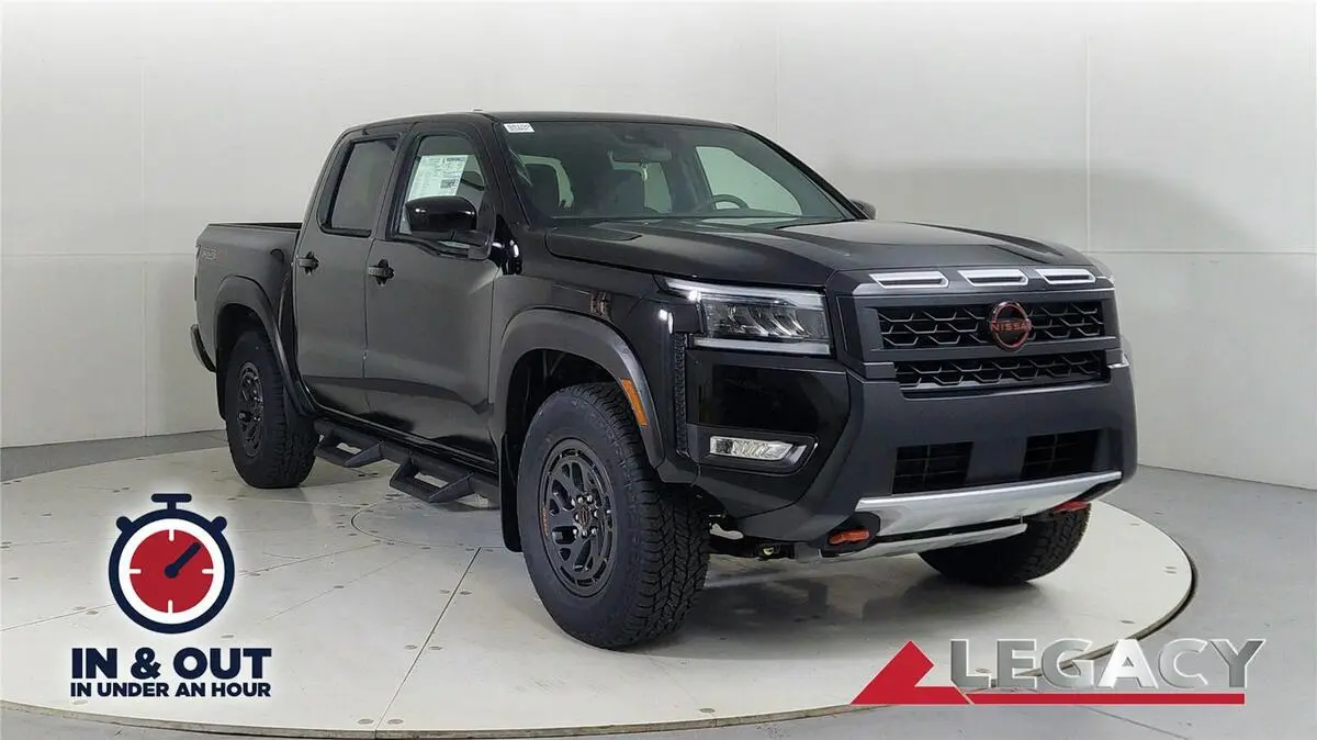 2026 Nissan Frontier PRO-4X's photo