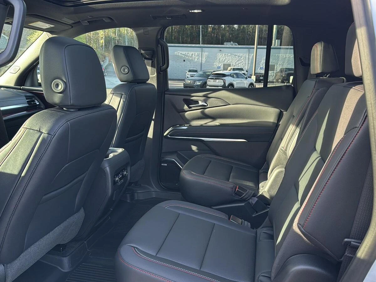 2026 Chevrolet Traverse Z71 - Photo 9