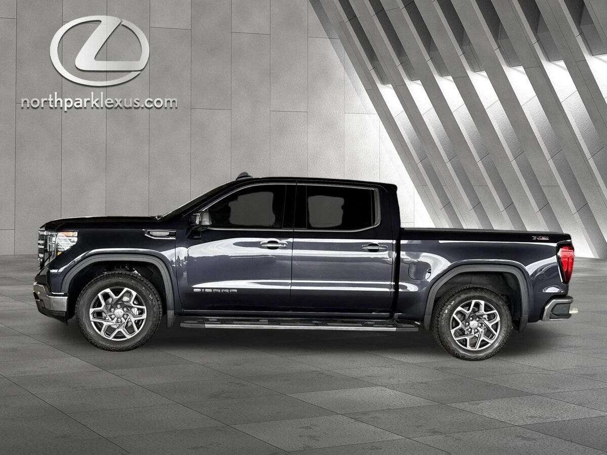 2024 GMC Sierra 4WD Crew Cab Short Box SLT's photo