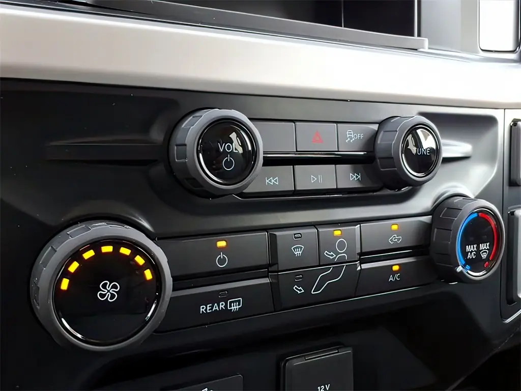2026 Ford F-250 photo 7