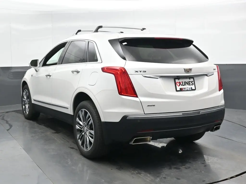 2018 Cadillac XT5 Premium Luxury photo 8