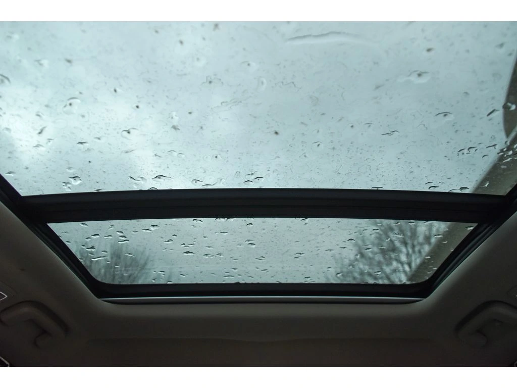 2025 Volvo - image 14