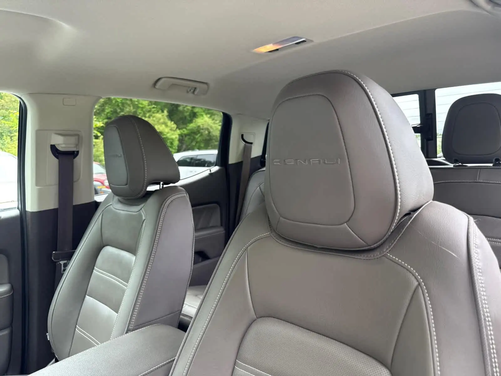 2021 Gmc Canyon Denali photo 14