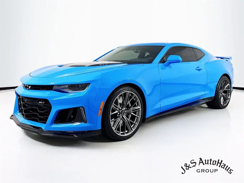 2022 Chevrolet Camaro ZL1 photo 3