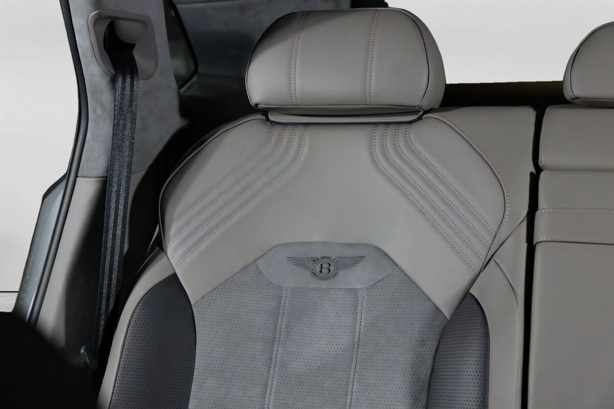 2022 Bentley Bentayga S - Photo 35