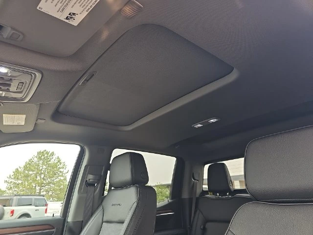 2026 GMC Sierra 1500 Denali - Photo 17