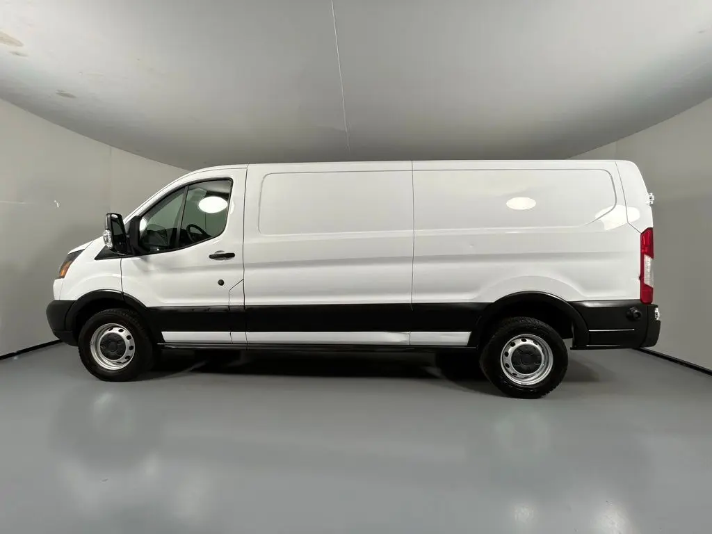 2019 Ford Transit photo 3