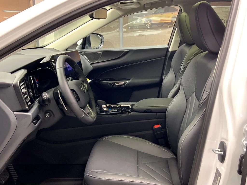 2026 Lexus NX 350 Luxury - Photo 9