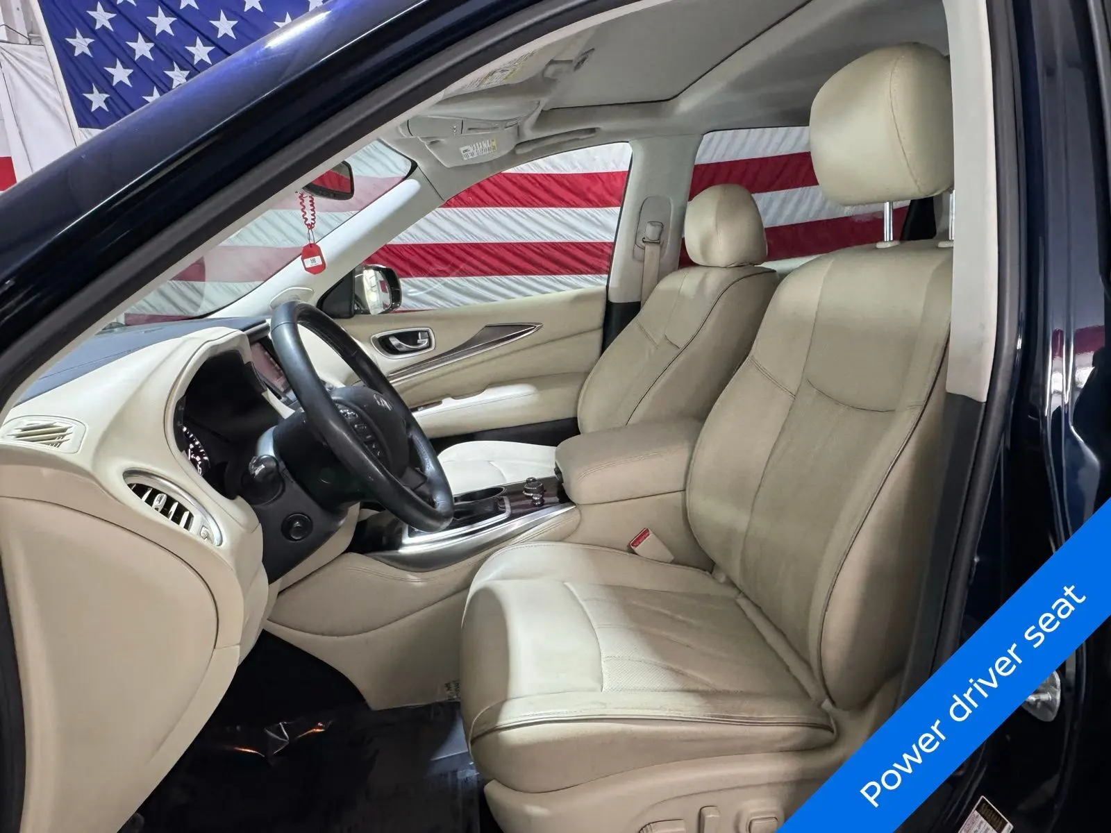 2017 Infiniti QX60 Base photo 8