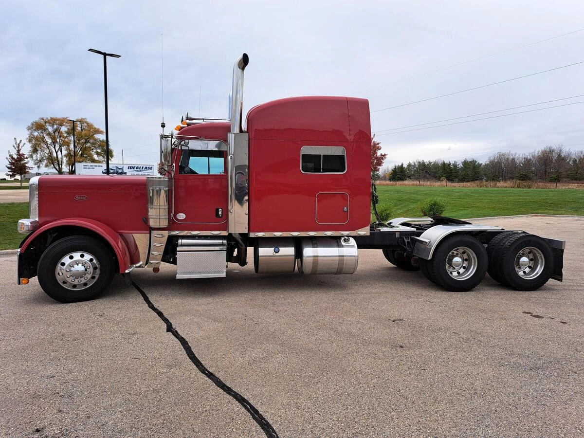 2018 Peterbilt 389 — photo 4