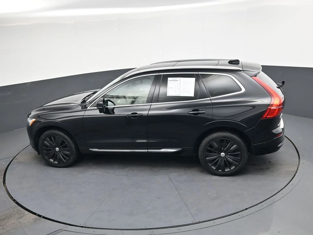 2022 Volvo - image 28