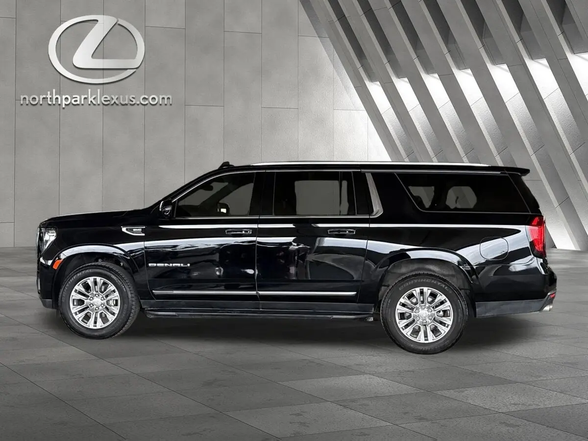 2024 GMC Yukon XL Denali's photo