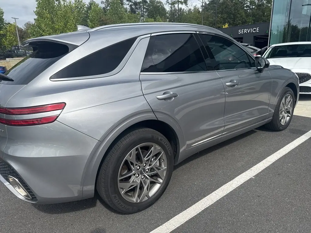 2025 Genesis GV70 2.5T Advanced photo 4