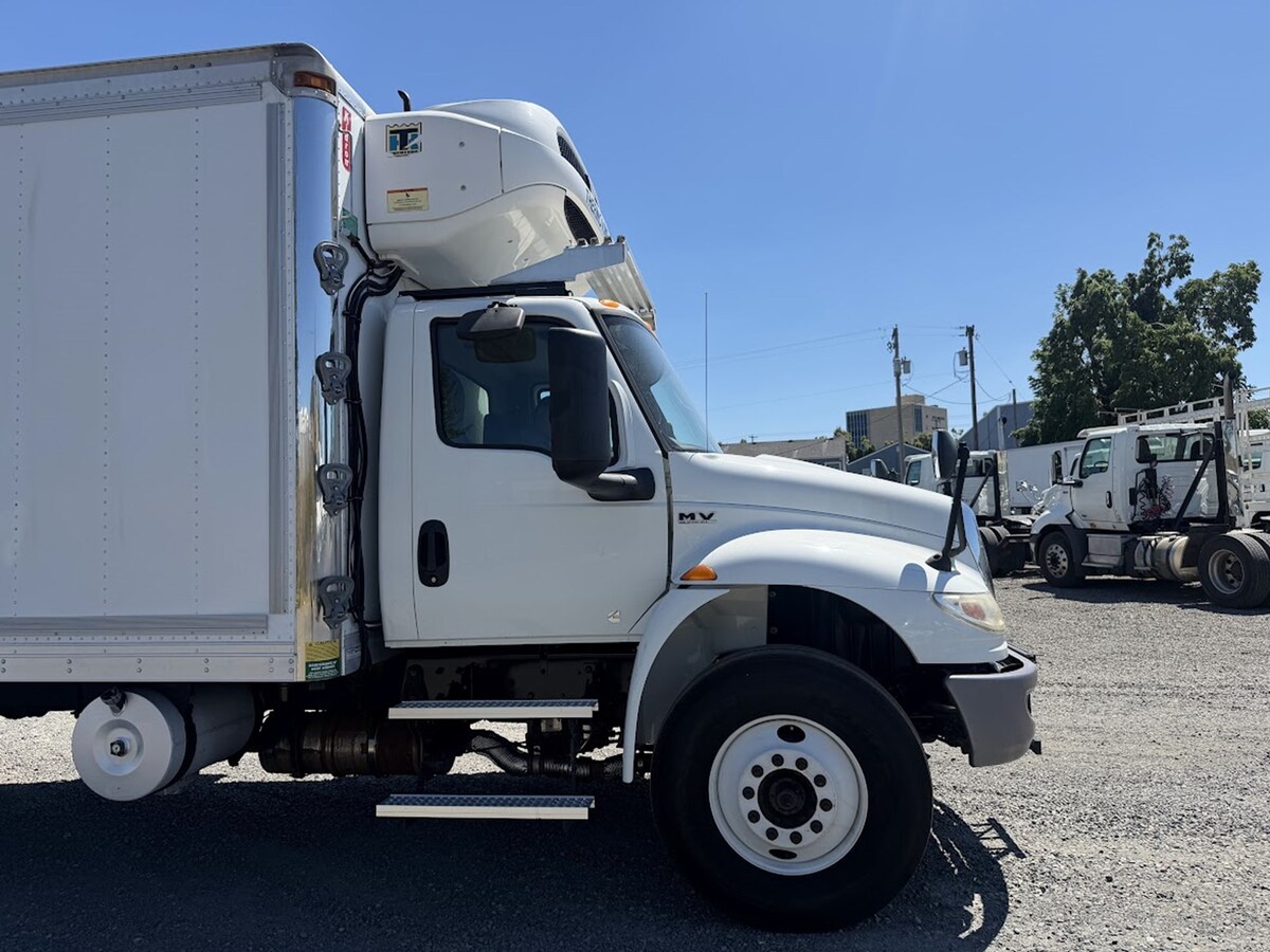 2019 International MV in Portland, OR — photo 3