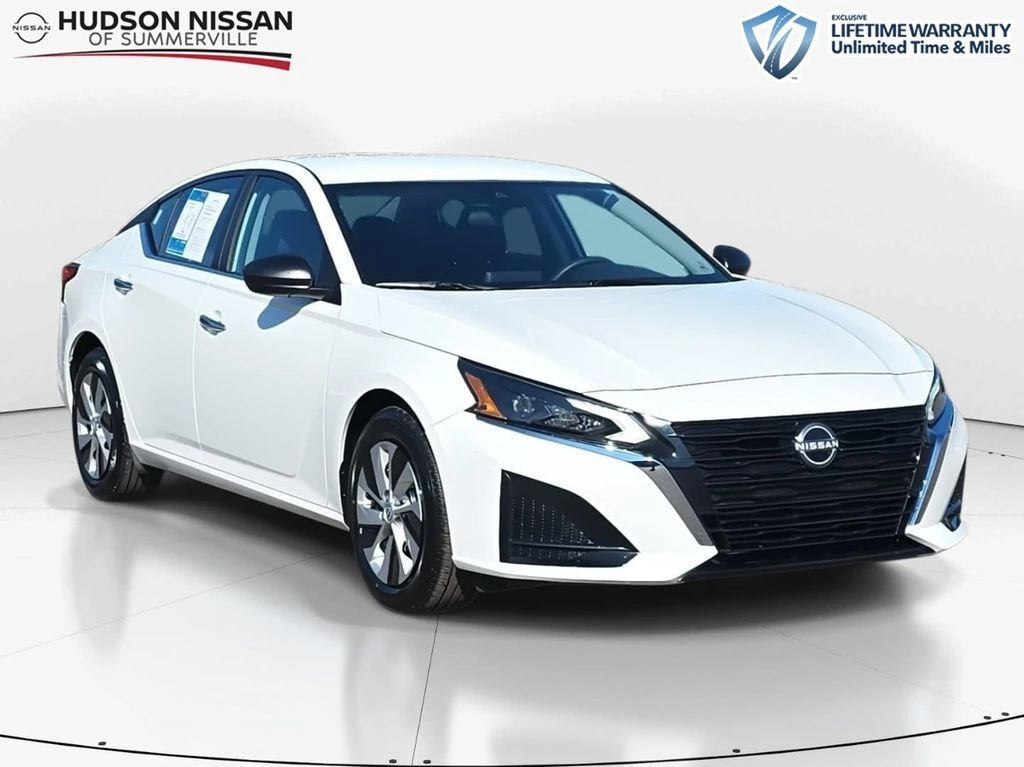2025 Nissan Altima S