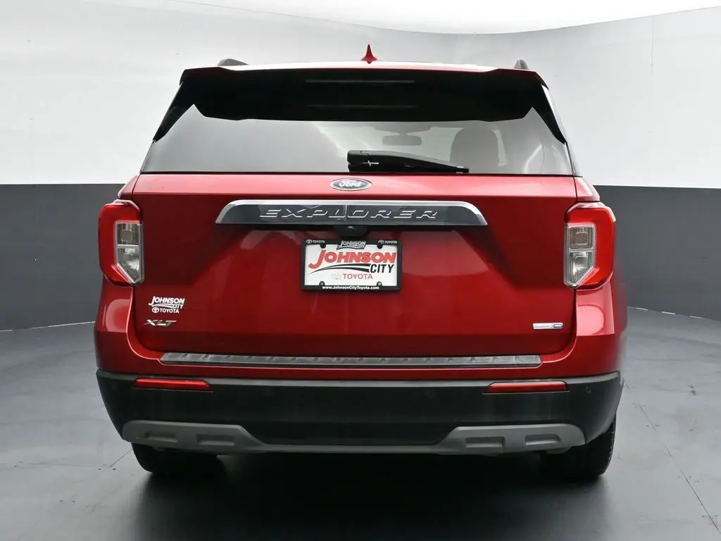 2020 Ford Explorer XLT photo 8